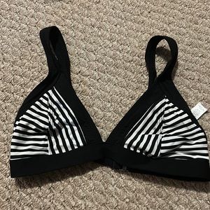 Athleta bikini top!